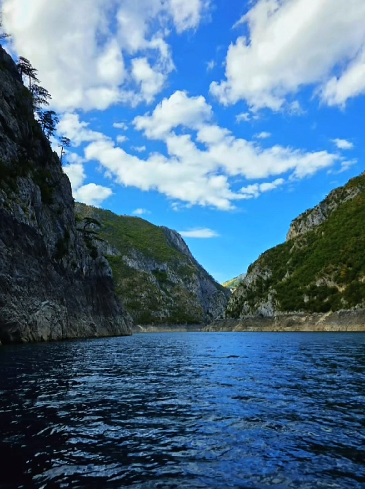 Pivsko jezero i kanjon Pive, Crna Gora